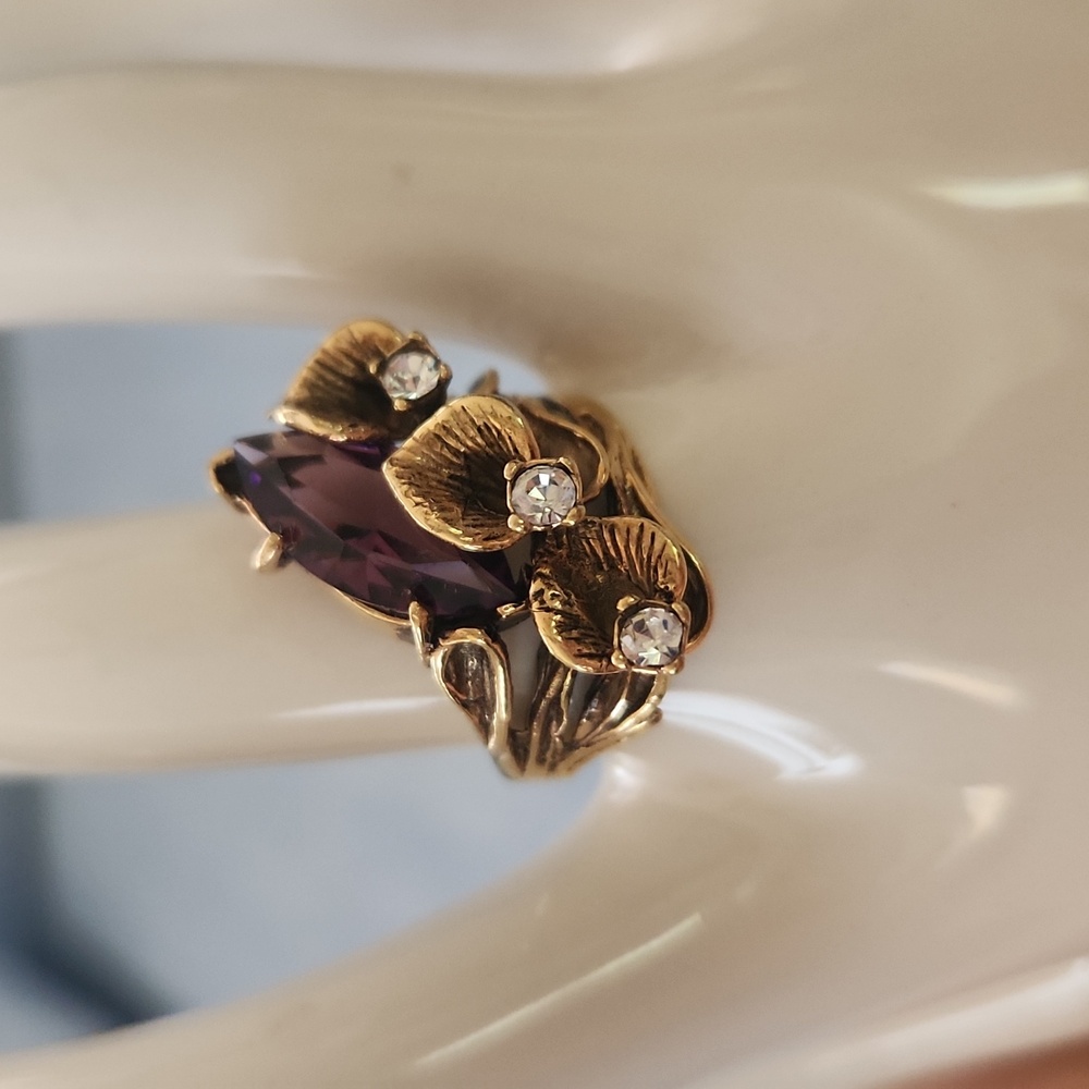 Vintage Gold Lily Ring